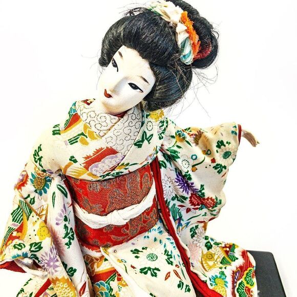 Vintage 10” Kneeling Geisha Japanese Doll - Picture 5 of 14